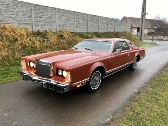Lincoln Continental Mark V