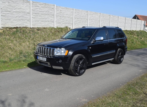 Jeep Grand Cherokee SRT8