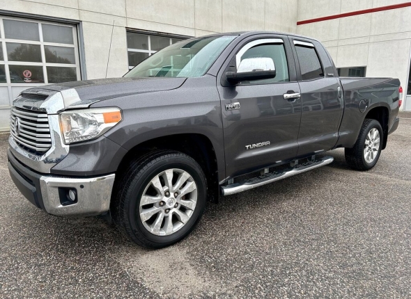 Toyota Tundra Double Cab Limited V8 4x4