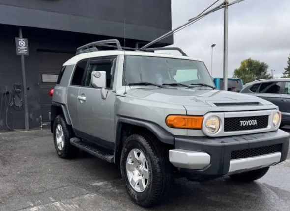 Toyota FJ Cruiser 